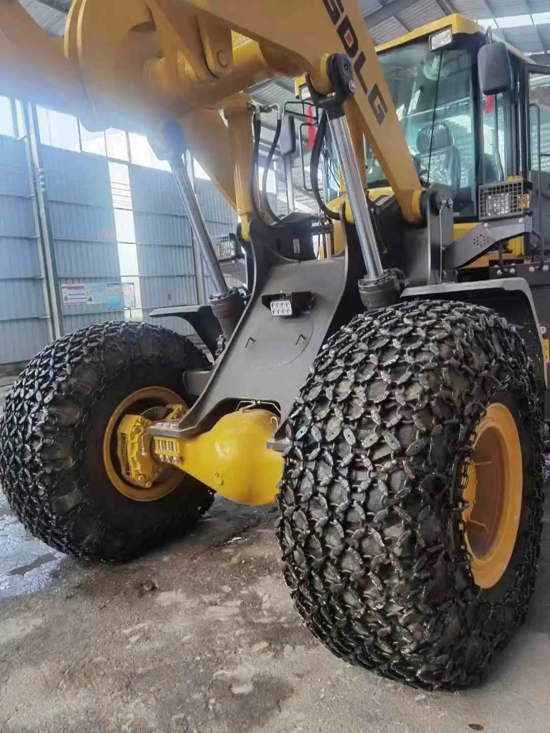 Heavy Duty Loader Tire Benefits
